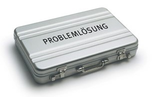 (c) verlag artikel editionen koffer, aufschrift 'problemlösung'