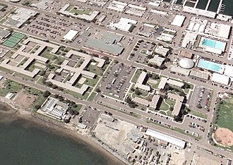 nein, nicht in indien gebäude in hakenkreuzform, luftbild via google earth